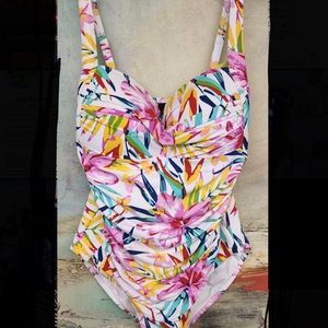 NIPTUCK SWIM US Size 10